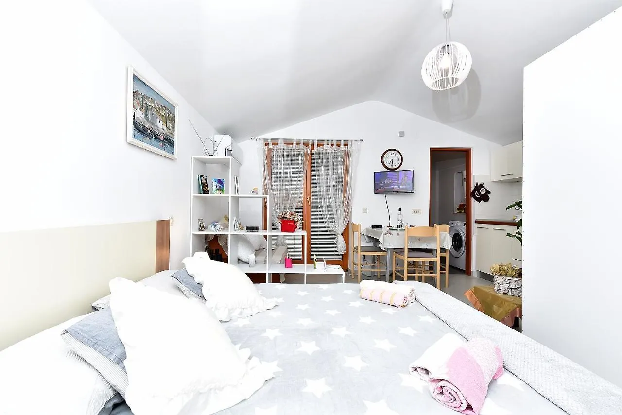 Apartment Panorama Fazana 2139